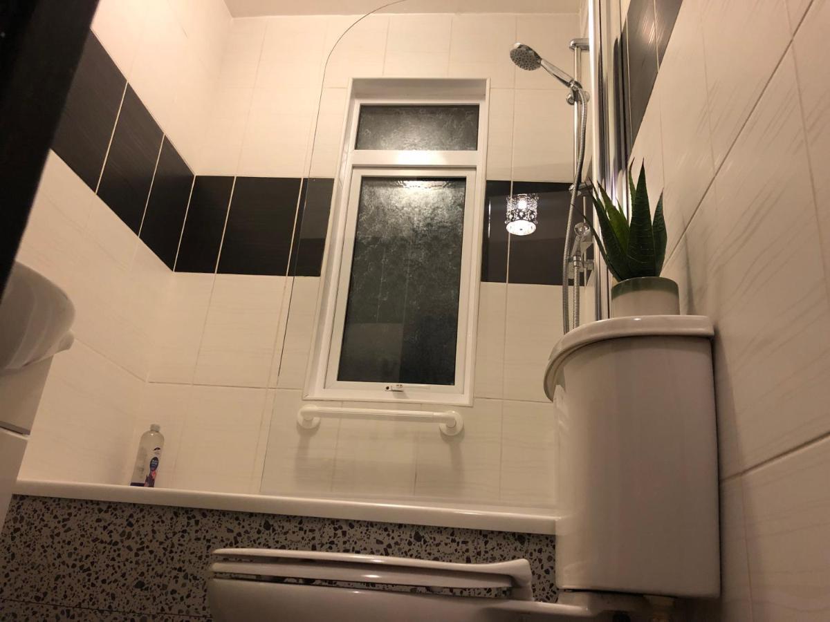 شيفيلد Handsworth Home - 2 Bedroomed المظهر الخارجي الصورة