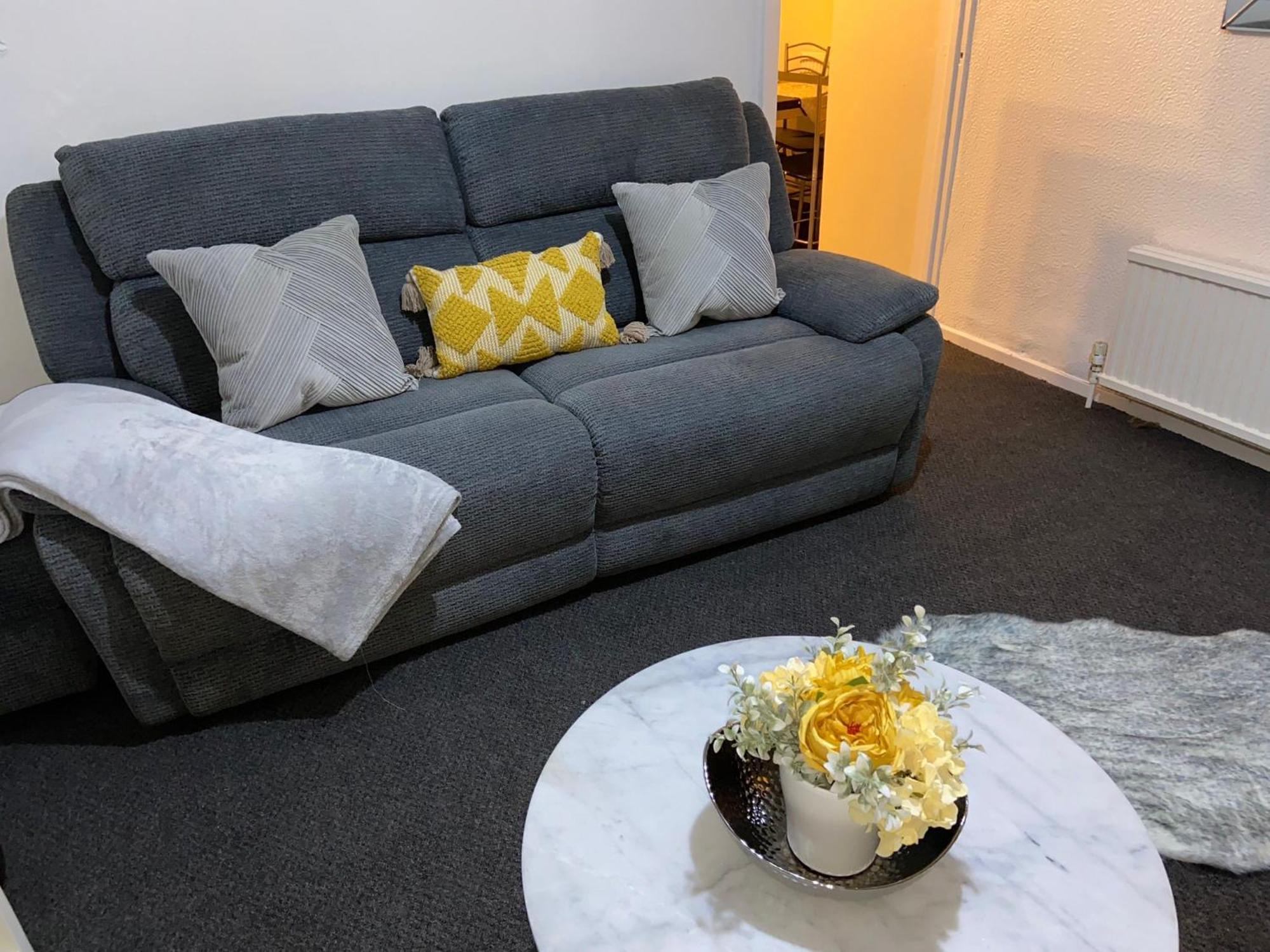 شيفيلد Handsworth Home - 2 Bedroomed المظهر الخارجي الصورة